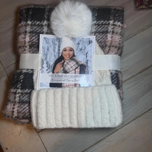NEW EMANUEL GERALDO HAT AND BLANKET SCARF SET - Picture 3 of 4